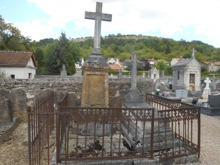 Le monument funéraire de Napoléon Henry
