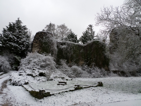 Les tourelles du donjon sous la neige