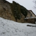 Une courtine d'environ 7m de hauteur