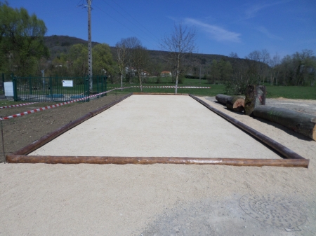 Le terrain de pétanque