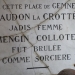 La plaque dédiée à Claudon la Crottée