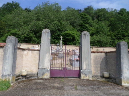 Le portail du cimetière