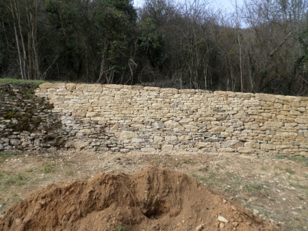 Un nouveau tronçon de mur restauré
