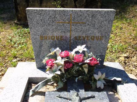 La tombe Briqué-Lévêque (Août 2012)
