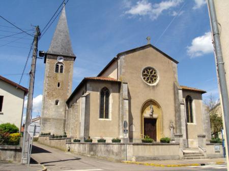 L'église Saint-Pierre (mai 2012)