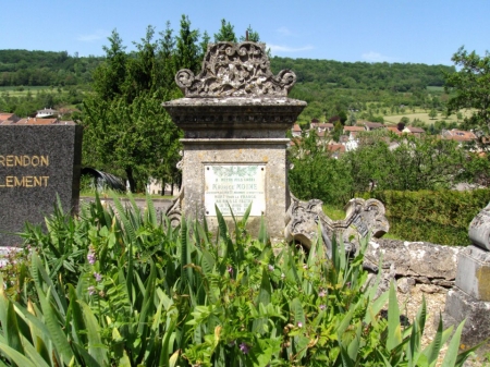 La tombe d'un poilu